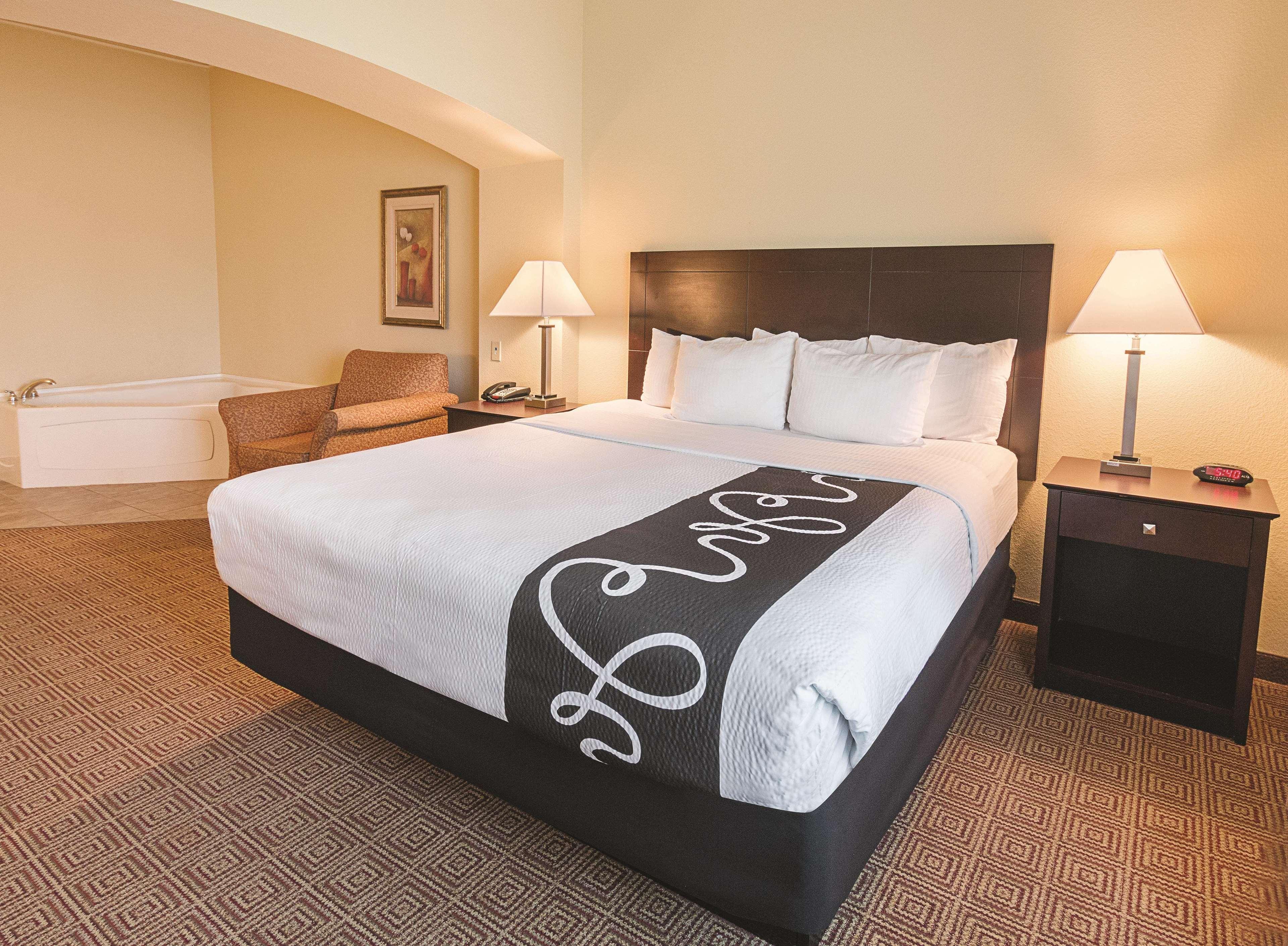 Hotel La Quinta By Wyndham Waxahachie Extérieur photo