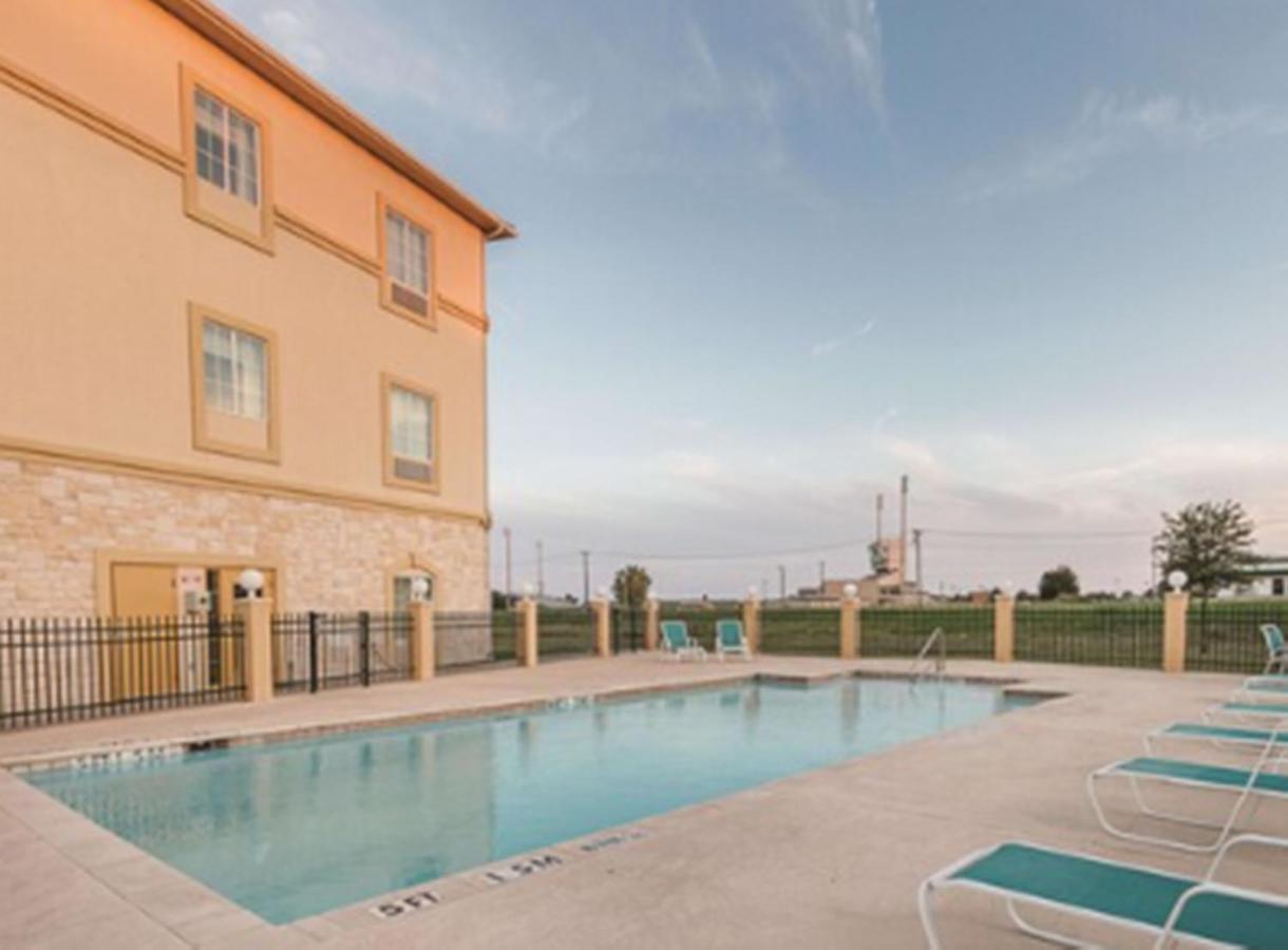 Hotel La Quinta By Wyndham Waxahachie Extérieur photo